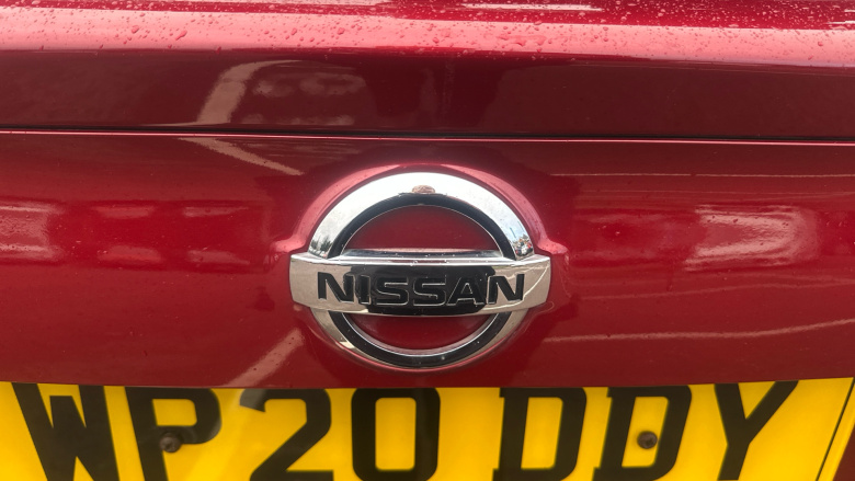 Nissan Qashqai 1.3 DiG-T N-Connecta 5dr Petrol Hatchback